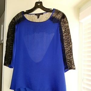 BCBG lace sleeved shirt